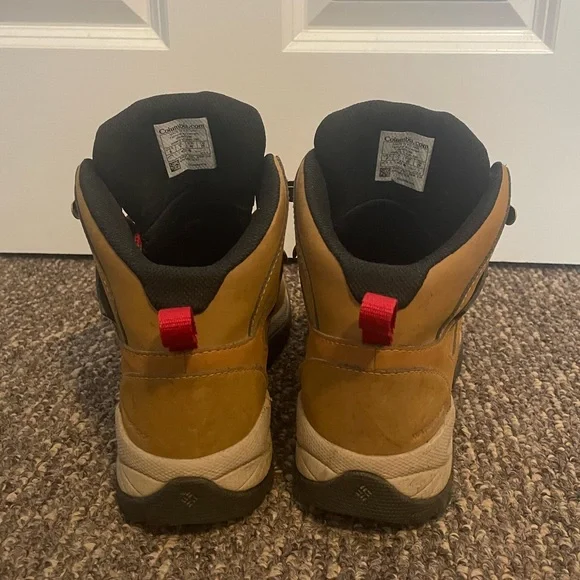 Columbia Hiking Boots - Picture 4 of 4